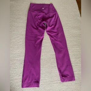Lululemon new style Align 21’ leggings. Size 2.